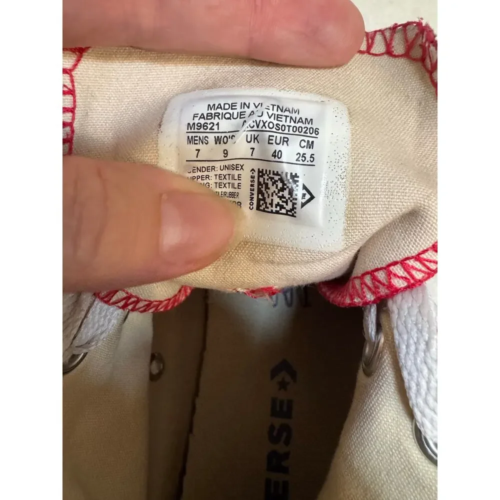 Converse Chuck Taylor, high tops Red size men’s seven or women’s nine